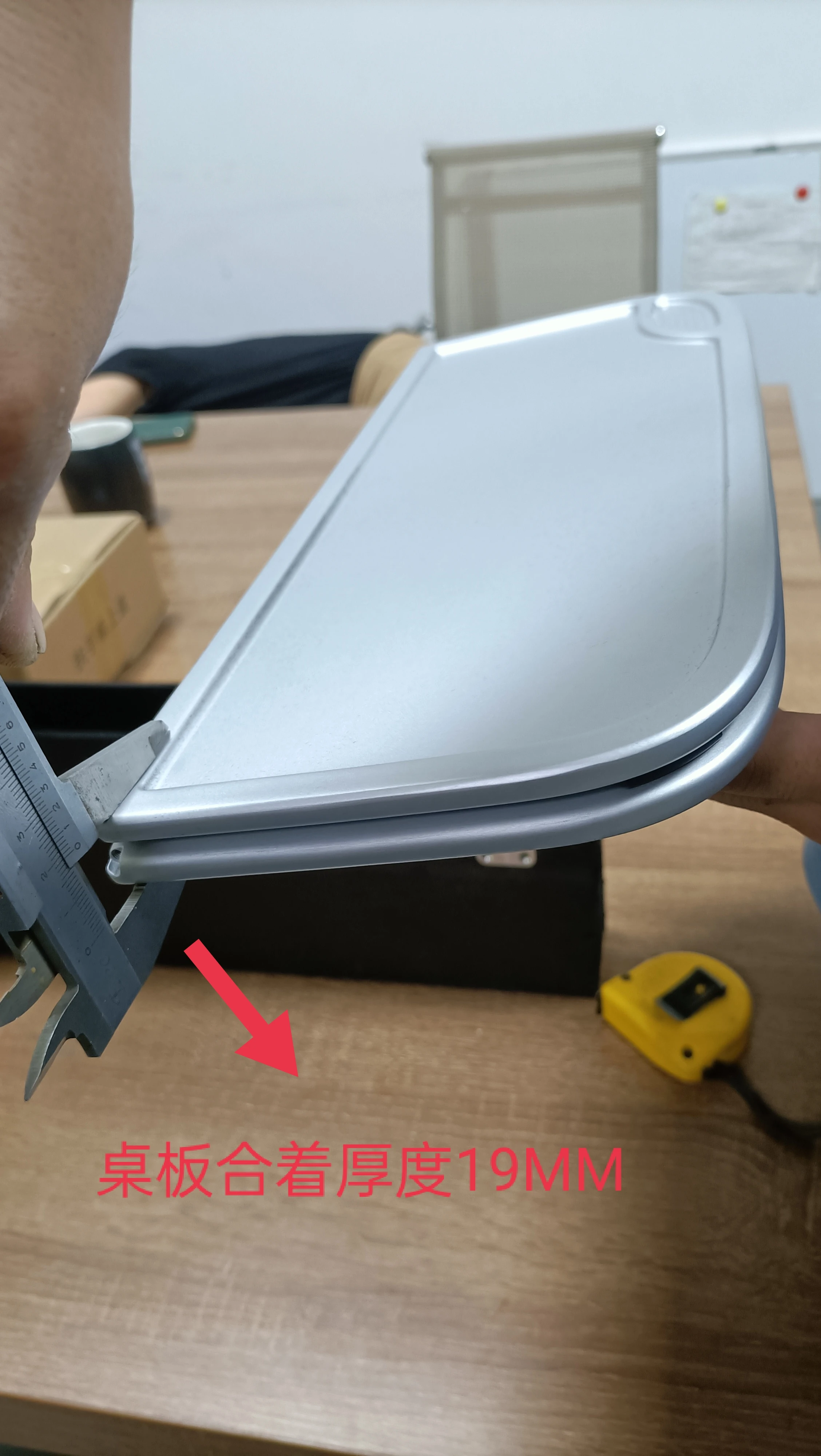 Auto Inter Accessories Custom  Manual Car Seat  Single Side Folding Table  for Luxury Van Vito/v-class/sprinter