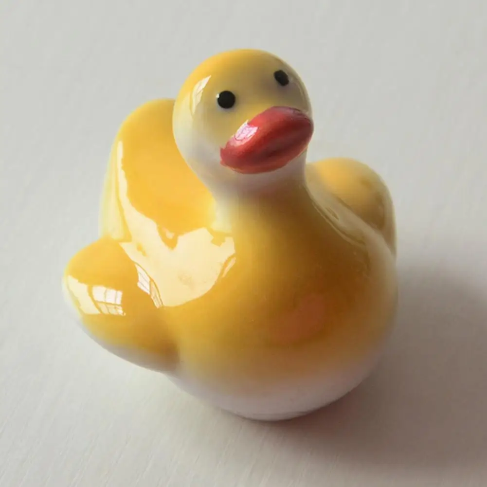 Shape Ornament Ceramic Tea Pet Figurine Set Mini Fish Duck Crab Sculpture Kung Fu Tea Tray Decoration for Home Office Tea Lovers