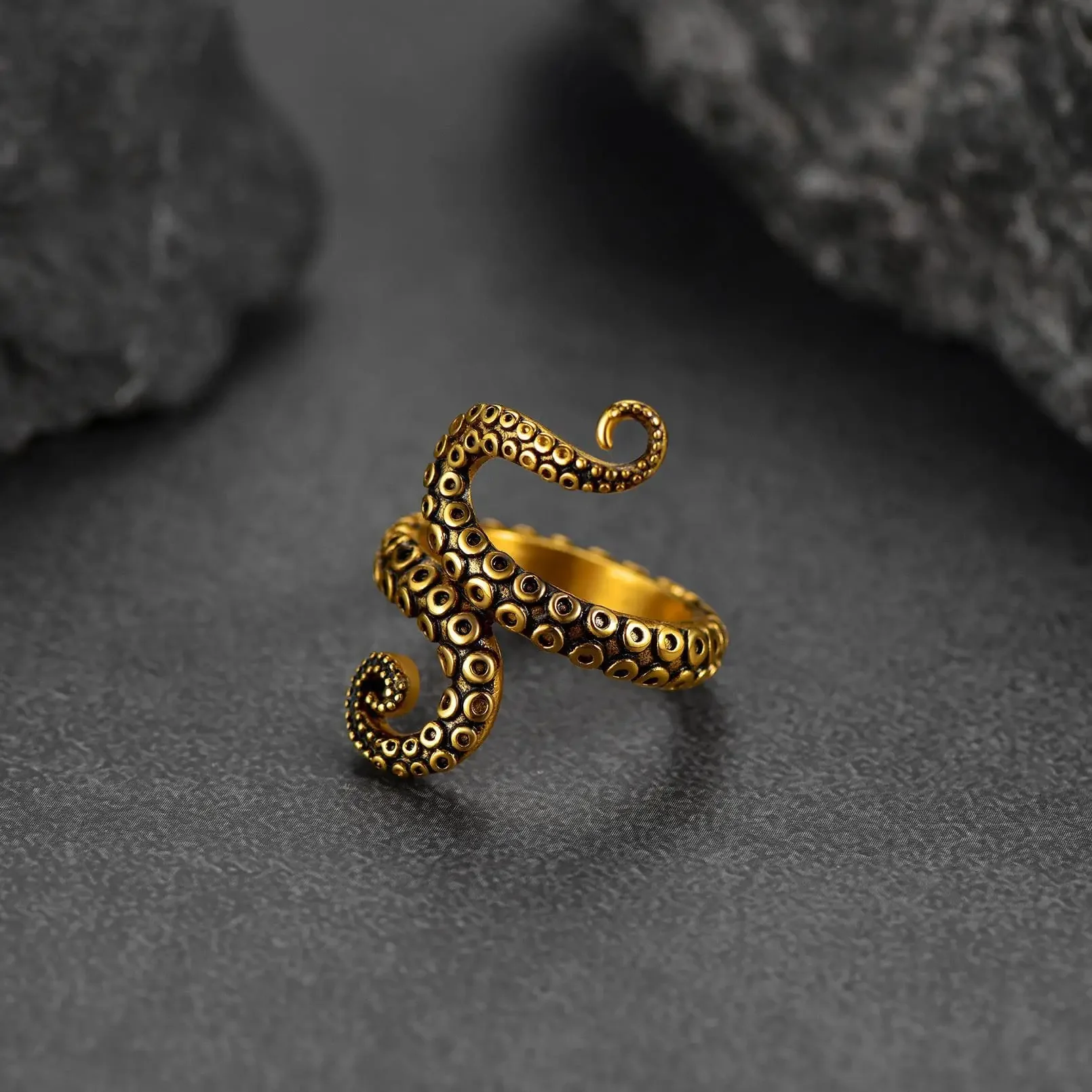 European and American punk personality octopus ring trend opening