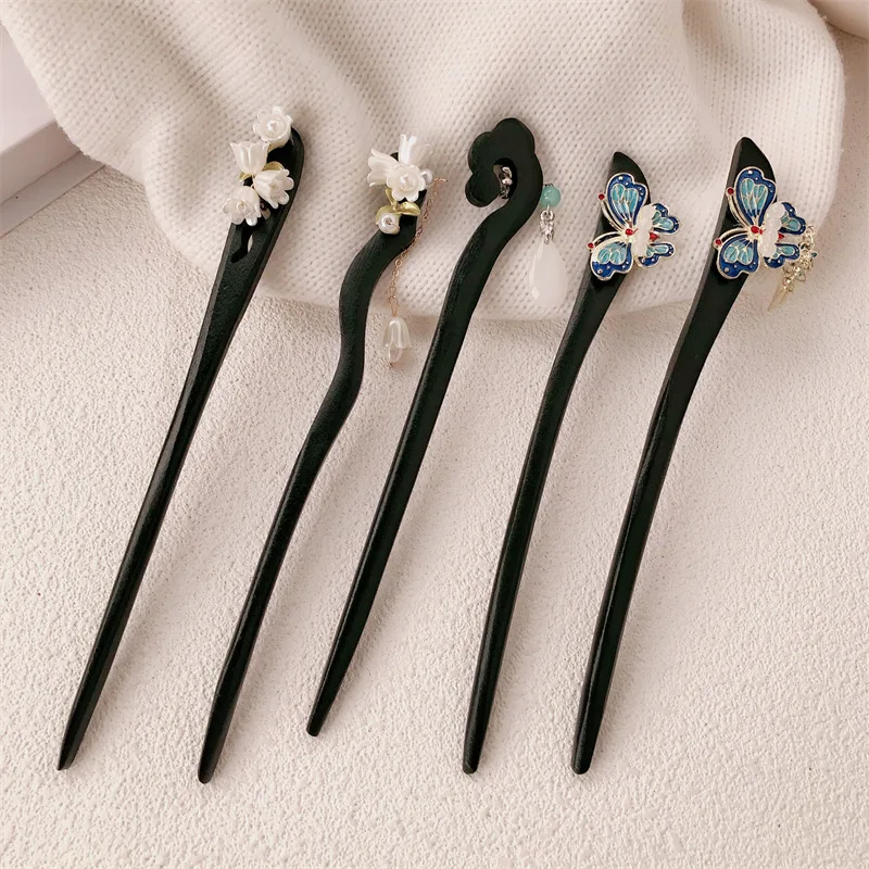 New Chinese Style Wooden Hairpin Ancient Wind Chime Orchid Exquisite Butterfly Hairpin Niche High-end Coiled Hair Flower Hairpin