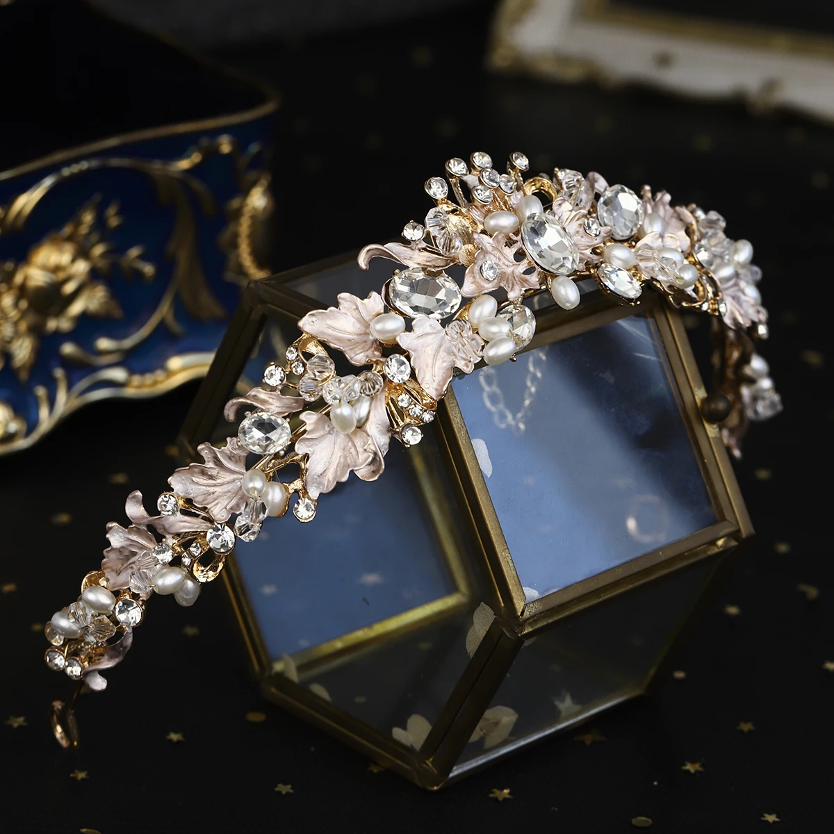 Miallo الفاخرة موري الزفاف لؤلؤة الزفاف تيارا الغلاف الجوي سبيكة زهرة المرأة تاج إكسسوارات الشعر أغطية الرأس الزفاف