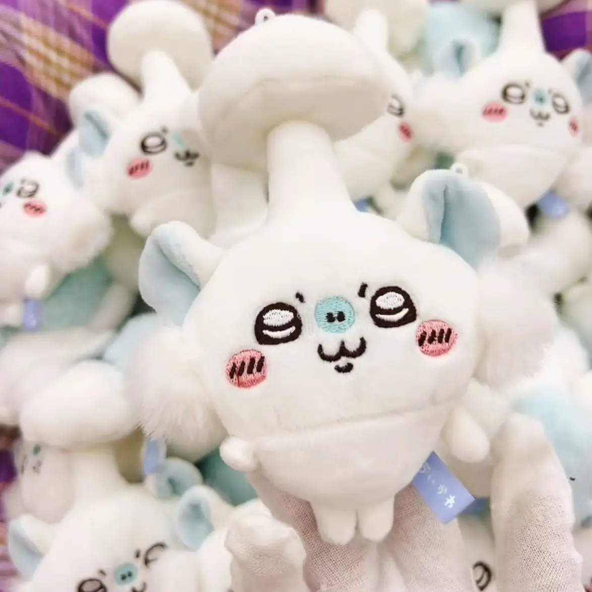 

Chikawa Cute Plush Toy Doll Pendant Charm Keychain Momonga with Mushrooms Growing on Its Head Goods in Stock Nagano Friend Gift