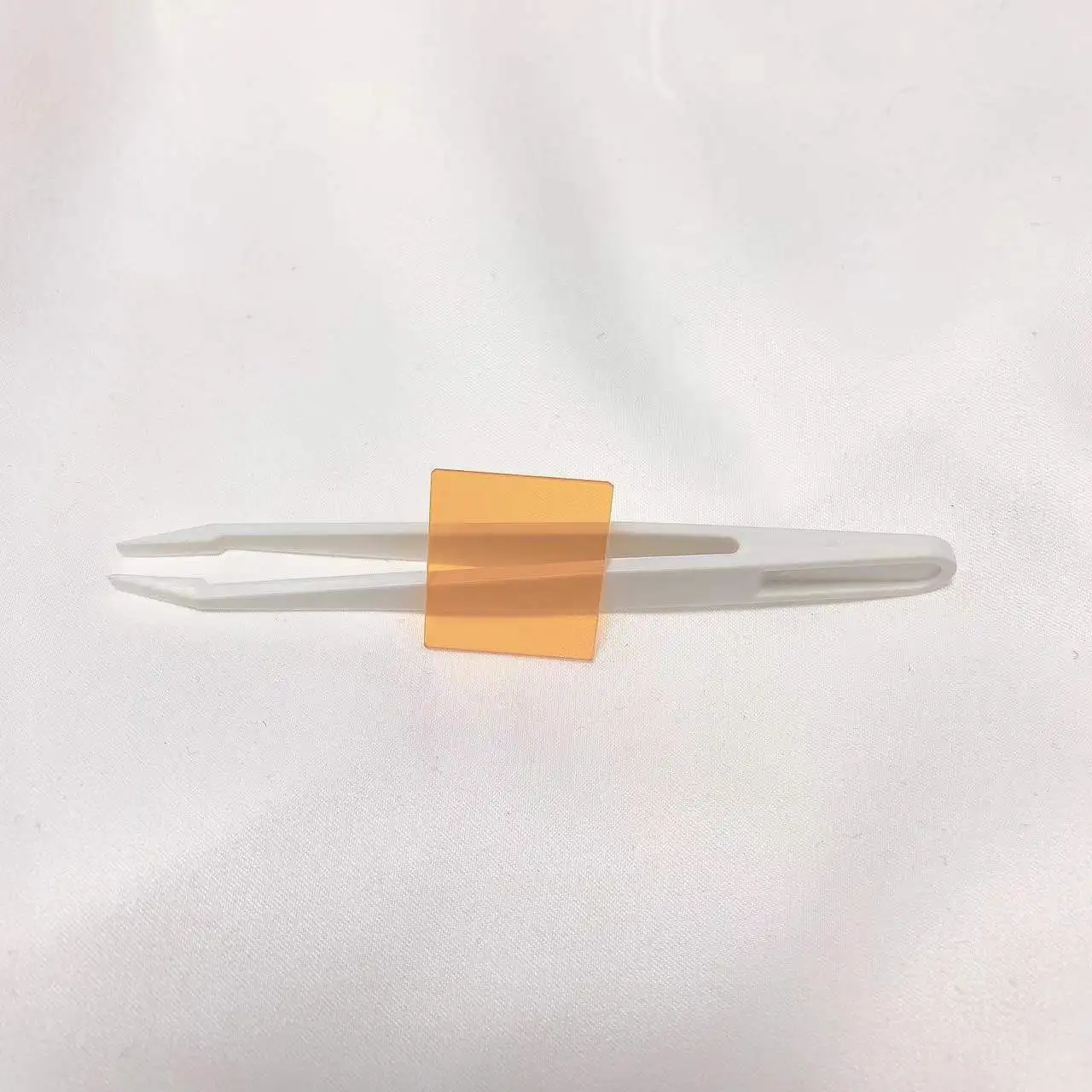 ขนาด 26x20x1.5 มม. 550nm IR Long Pass Filter แก้ว CB550 และ 2 ชิ้น IR Chrome Filter Glass