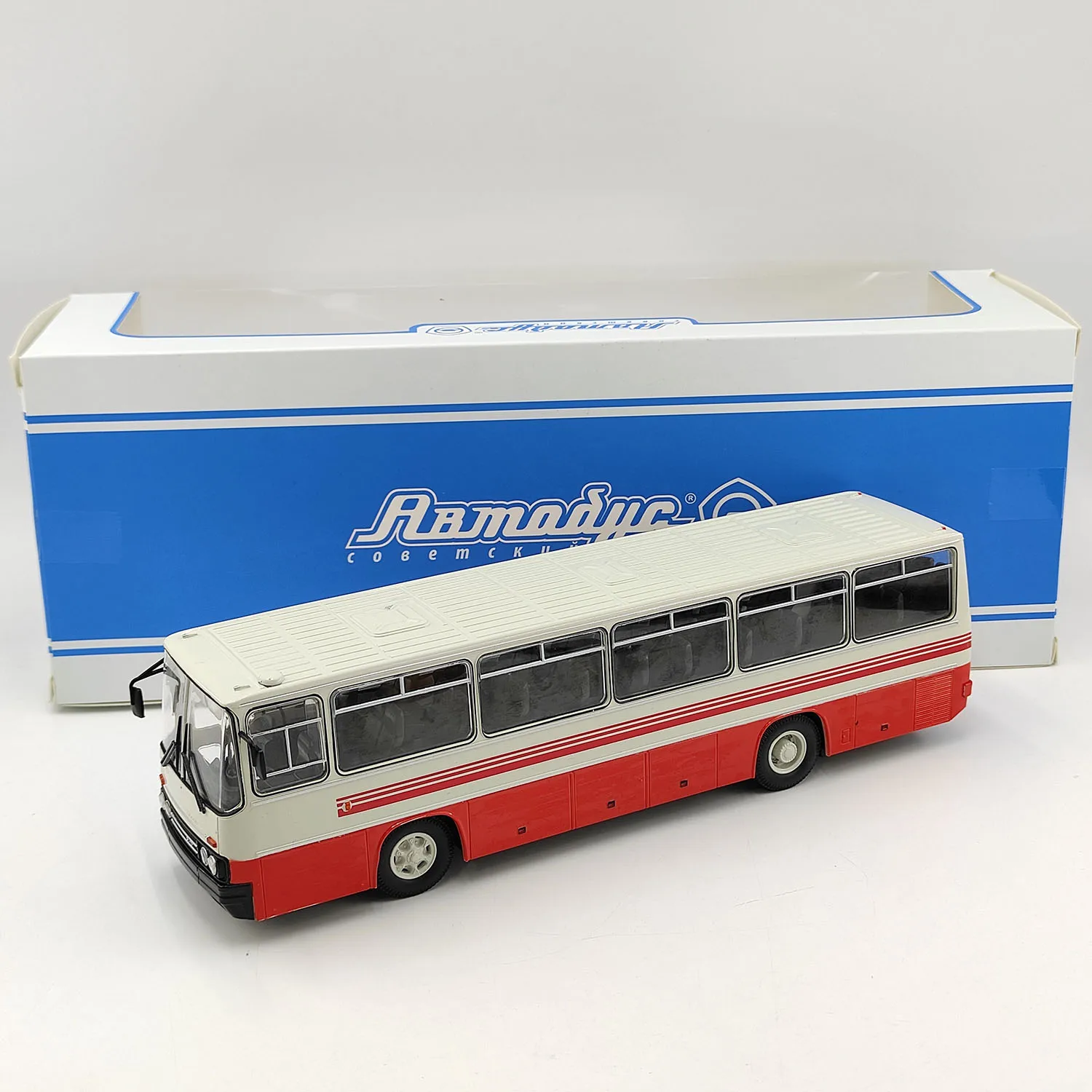 

1/43 Scale Soviet Tourist Ikarus 256 Moscow Large Sightseeing Plastic Bus Model Collectible Toy Gift Souvenir Display Ornament