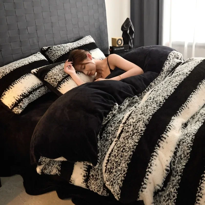 Black Stripes Milk Fleece Duvet Cover Light Luxury High-end Warm Four Piece Set Thick Comfortable Bed Sheets for Household Use