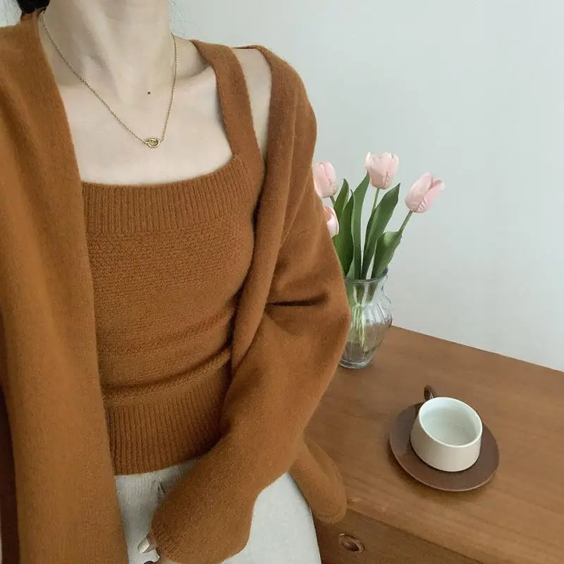 Spring Autumn Knitted Shirt Set with High Quality Fashion Women's Clothing Atmosphere Comes Small Strap Tank Top Two Piece Set