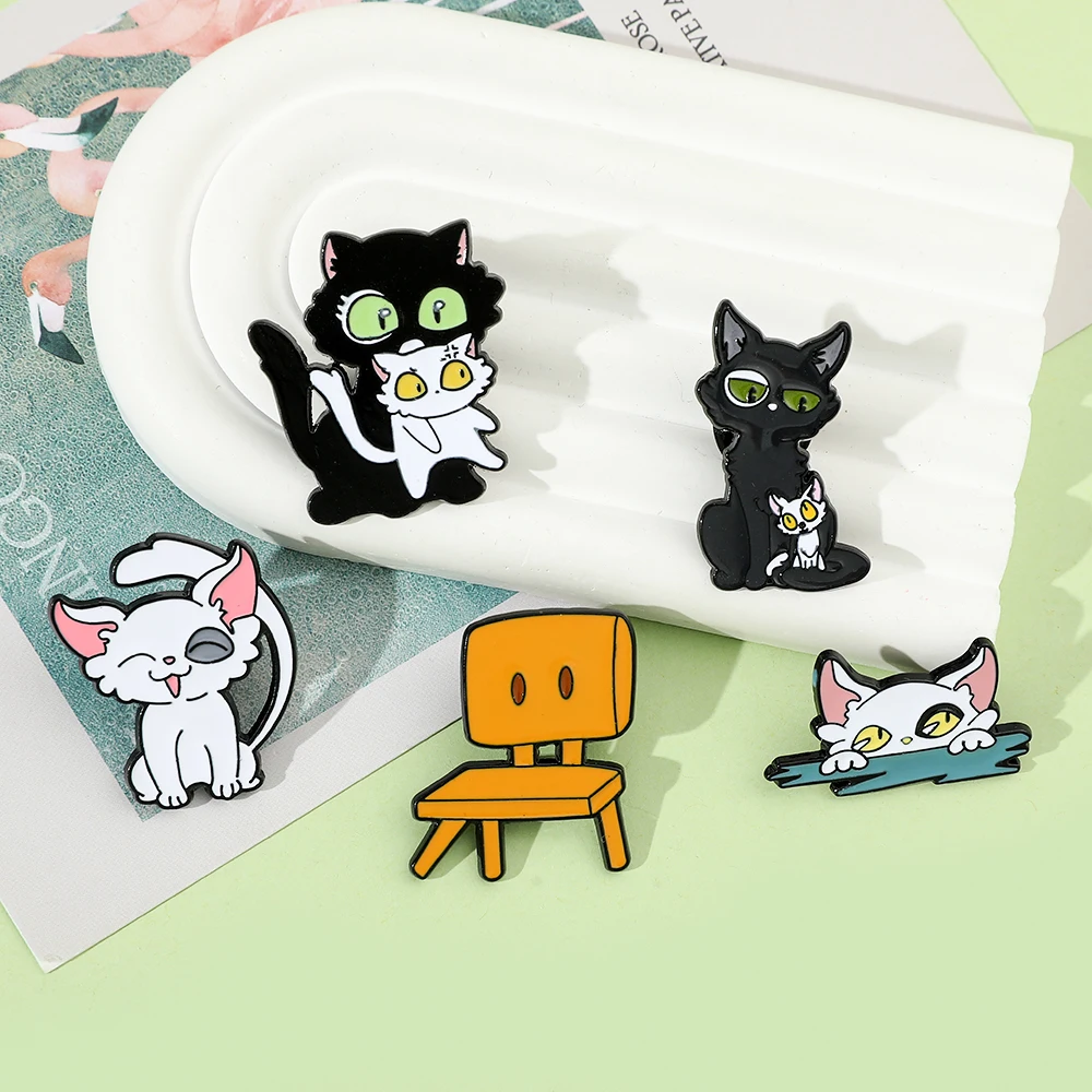 Nowe Anime Suzume No Tojimari emaliowane wpinki do klapy słodki kociak broszki plecak odzież kapelusz moda biżuteria dla kobiet akcesoria