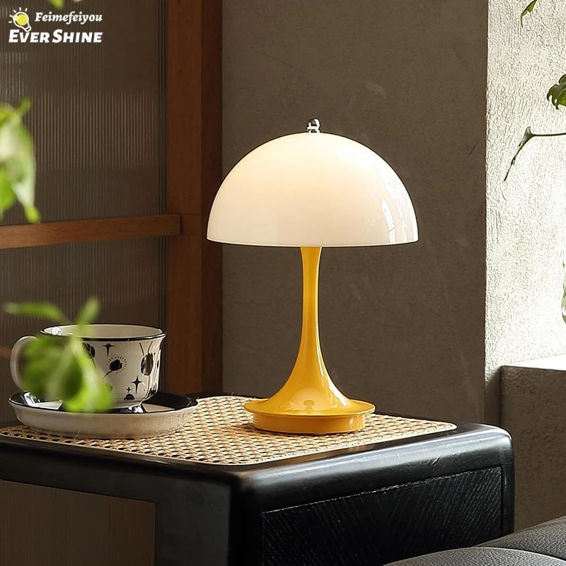 

Modern LED Small Mushroom Table Lamp Portable USB Rechargeable Touch Dimmable Flower Bud Lamp For Bar Bedroom Bedside Home Decor