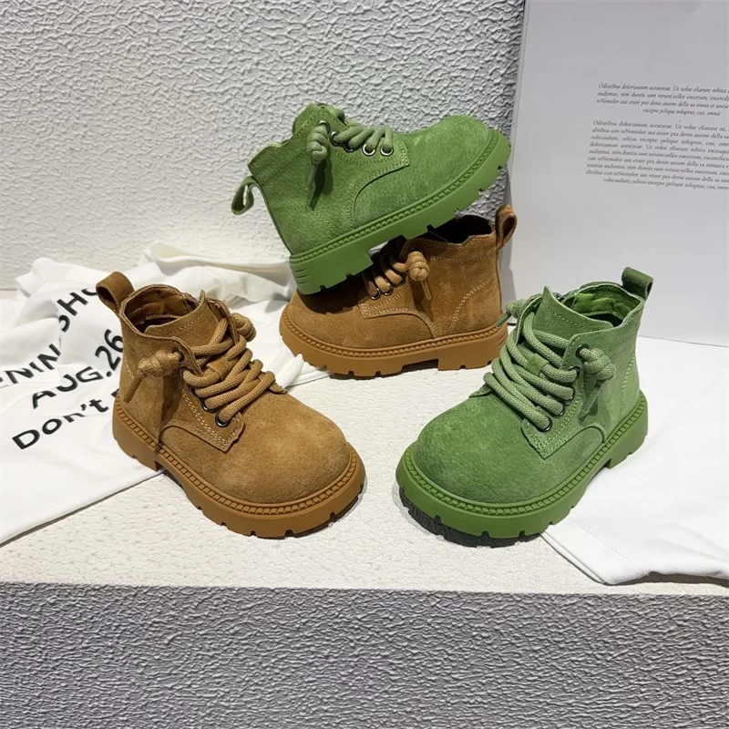 Kurze Stiefel für Kleinkinder, einfarbig, vielseitige Kinder-Lederstiefel mit seitlichem Reißverschluss, Herbst 2026, neue Freizeitstiefel für Kinder, runde Zehenpartie. – Detail 4