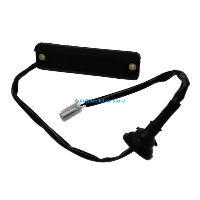 G8TE Tailgate Handle Micro Switch Trunk إصدار 20010 84840-20010 6577997726