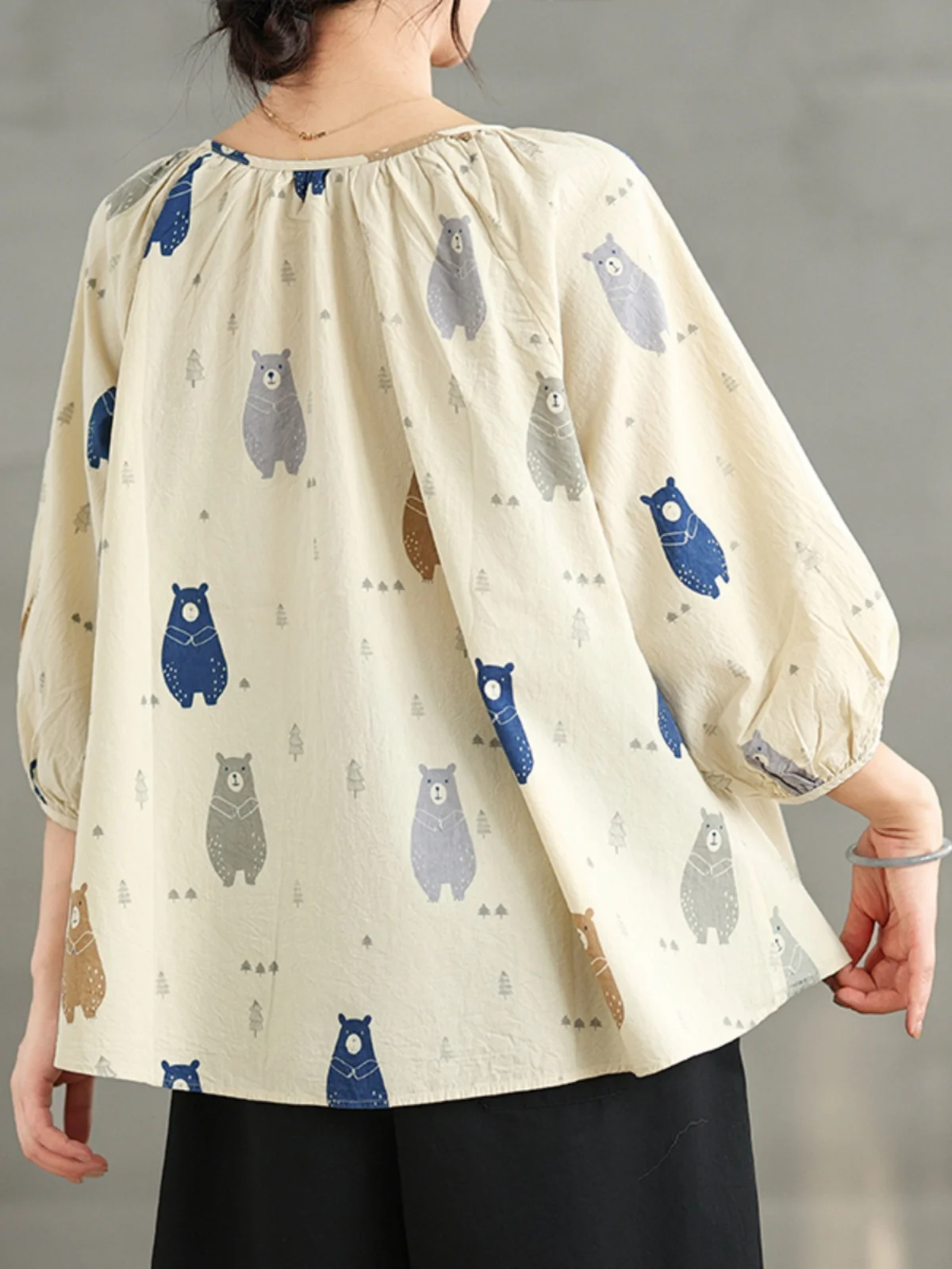 ゆったりとした綿素材のサマーニュースリーブVネックランタンスリーブベア柄フィット女性用ビジネスカジュアルファション通勤スリーブトップ