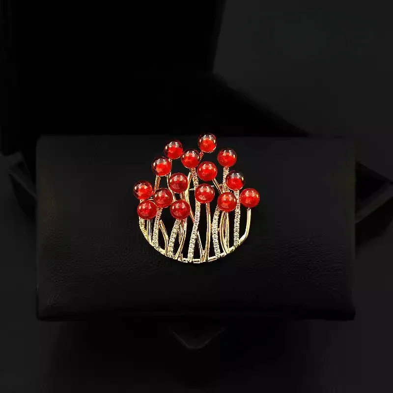 

Red Coral Brooch for Women Suit High-End Animal Lapel Pins Geometric Collar Buckle Rhinestone Jewelry Clothing Accesories 5912