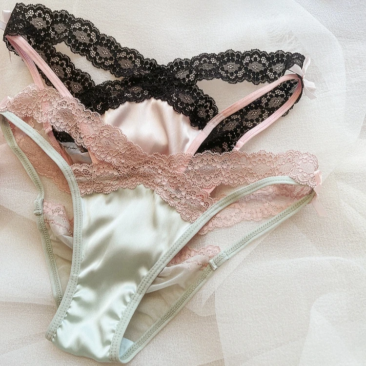ملابس داخلية مثيرة مفرغة من الدانتيل للنساء منخفضة الخصر بفيونكة حلوة من الساتان سراويل داخلية ناعمة من القطن قابلة للتنفس