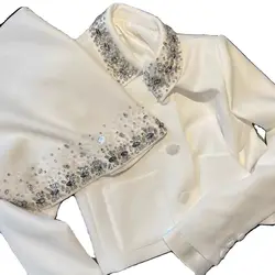 Conjunto saia de casaco curto e strass, casaco curto branco elegante, indústria pesada, estilo clássico, moda verão, 2 peças, 2024