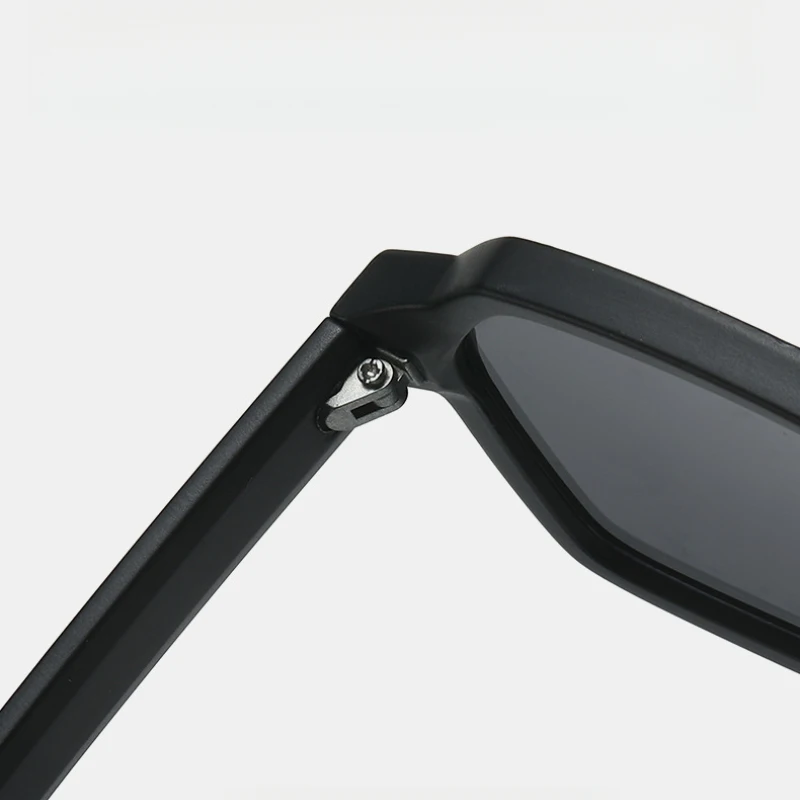 Punk Styles Square Pilot Sunglasses Men Europe Fashion Simplify Driving Casual UV400 Sun Glasses Man Cool Cheap Shades