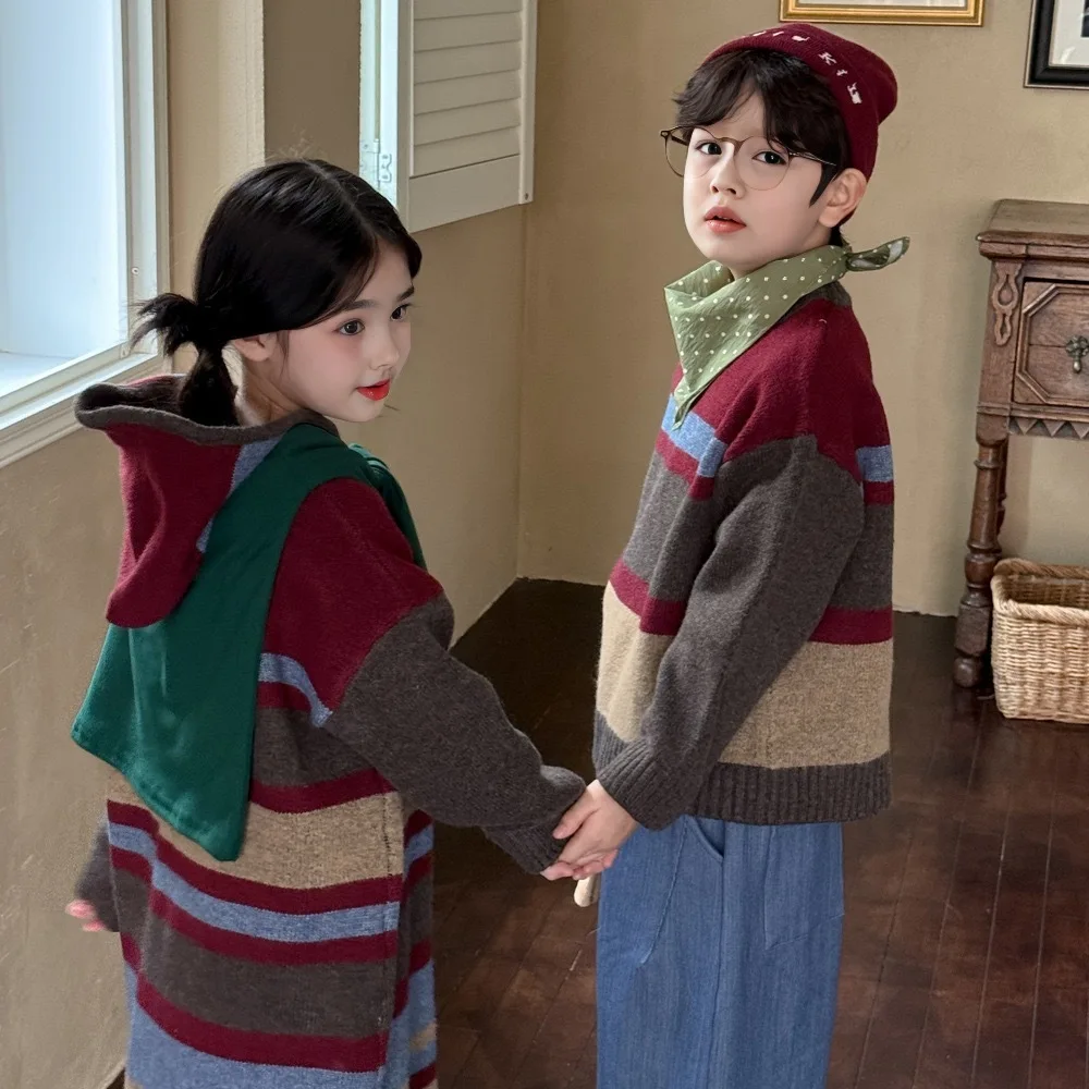 Sweter w paski dla chłopców i dziewcząt, dziecięcy, z okrągłym dekoltem, nowy, uniwersalny, luźny sweter z dzianiny, jesień-zima 2025