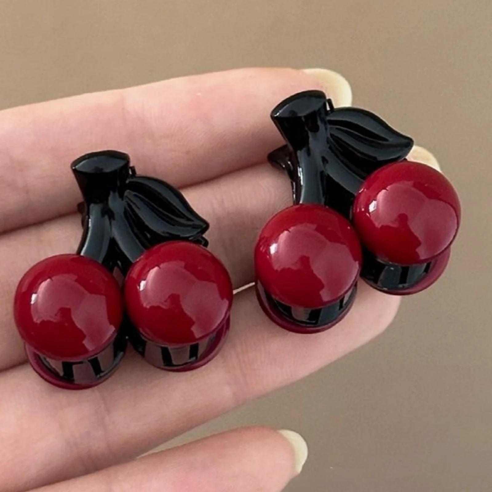 4–8 Stück rote Perlen Kirsche, kleine Haarspangen, süß, Mädchen, gebrochenes Haar, Mini-Clips, vielseitig, Pony-Seitenklammern, Top-Clips, Schmuck – Detail 1