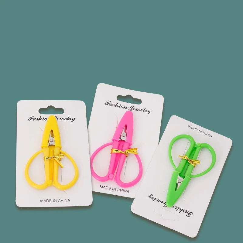 Portable Mini Scissors Art DIY Tools Thread Cutting Embroidery Scissors Students Hand-cut Safety Scissors With Caps Household