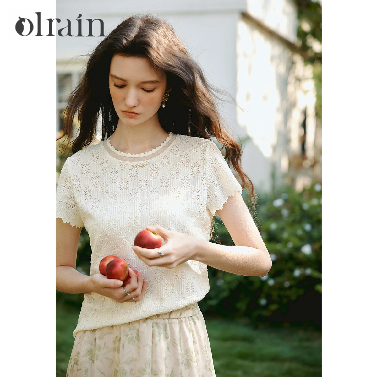 OLrain Women's Lace Short Sleeve T-shirt 2026 Summer Scallop Hollow Out Crew Neck Pearl Trim Lightweight Knit Top O58XX005922