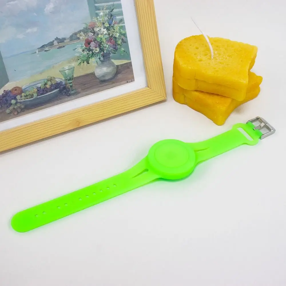 Wristband Children Watch Band Silicone Child GPS Bracelet Waterproof GPS Tracker Protector for Apple Air Tag