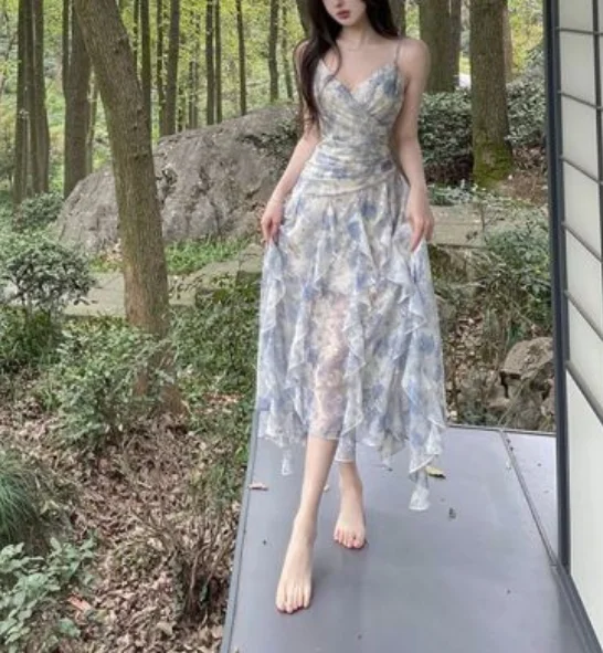 

2025 Dress Style Elegant Strap Skirt Pure Desire Wind Beach Vacation Beach Skirt Lotus Leaf Edge Small Cake Skirt Chiffon Dress