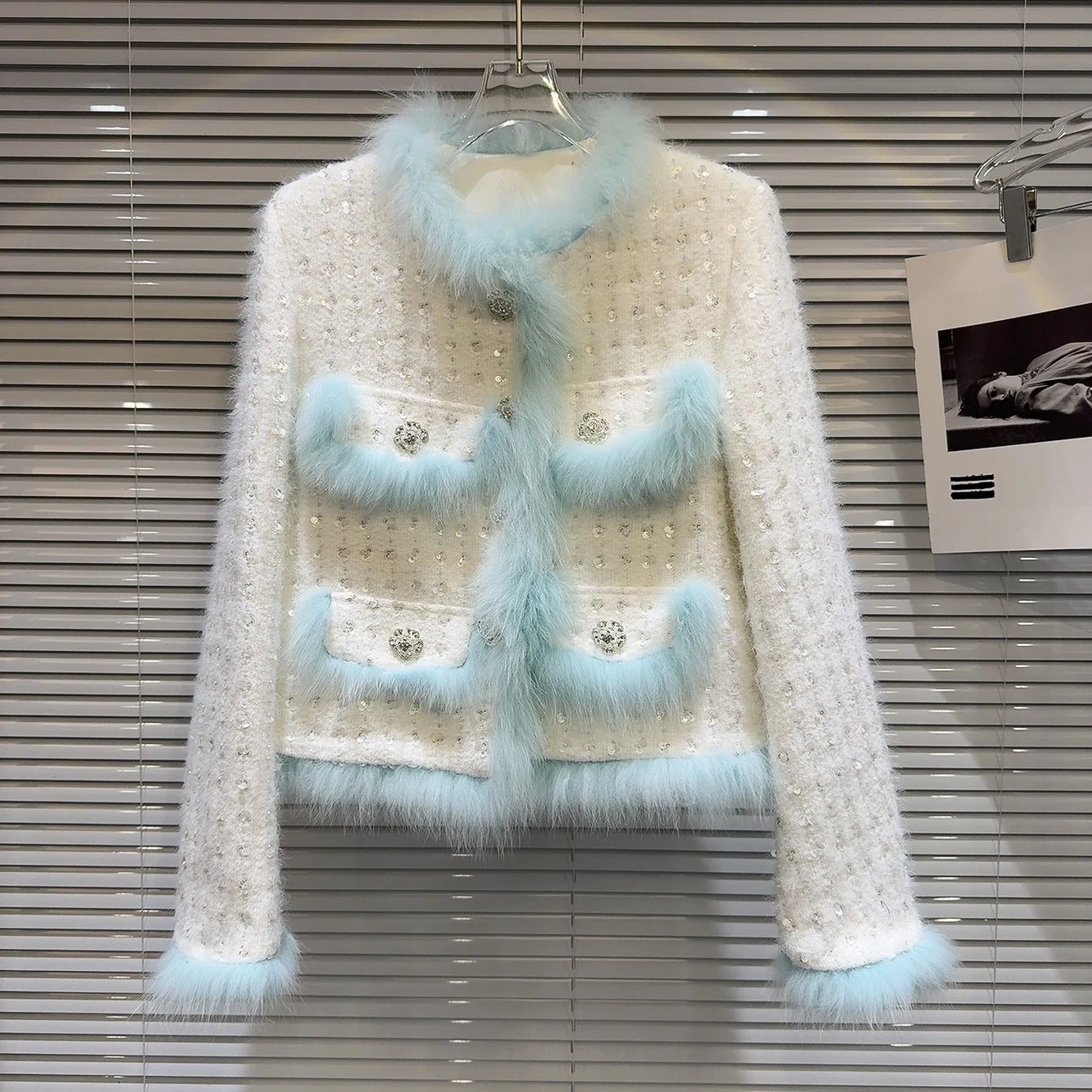 معطف نسائي طويل من القطن مُزين بفرو منخ مخملي من Faionable ort لشتاء 2023 معطف طويل بقصة مستقيمة