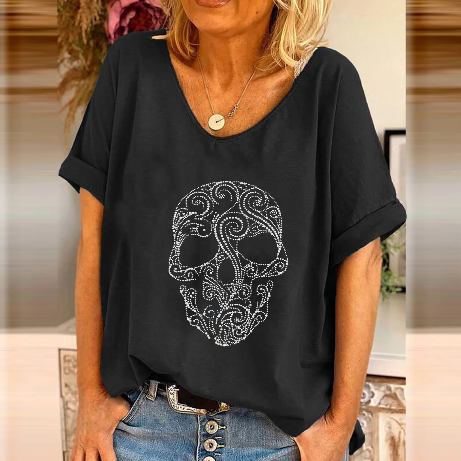 Skull Women\'s T-Shirt 3d Print Fashion Characters Top Tee T-Shirt Harajuku Casual Short Sleeve V-Neck Oversized Female Clothing