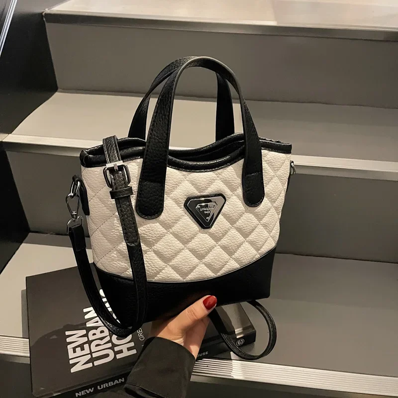 

2025 Women's New Fashion Diamond Quilted Embroidered Thread Bag - Multi-Carry (Shoulder/Crossbody/Tote) Elegant Lady Essential