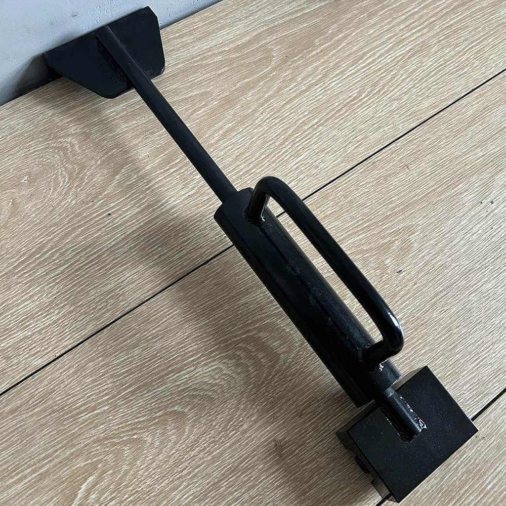No-knock pull-back hook for laminate flooring installation, suitable for narrow