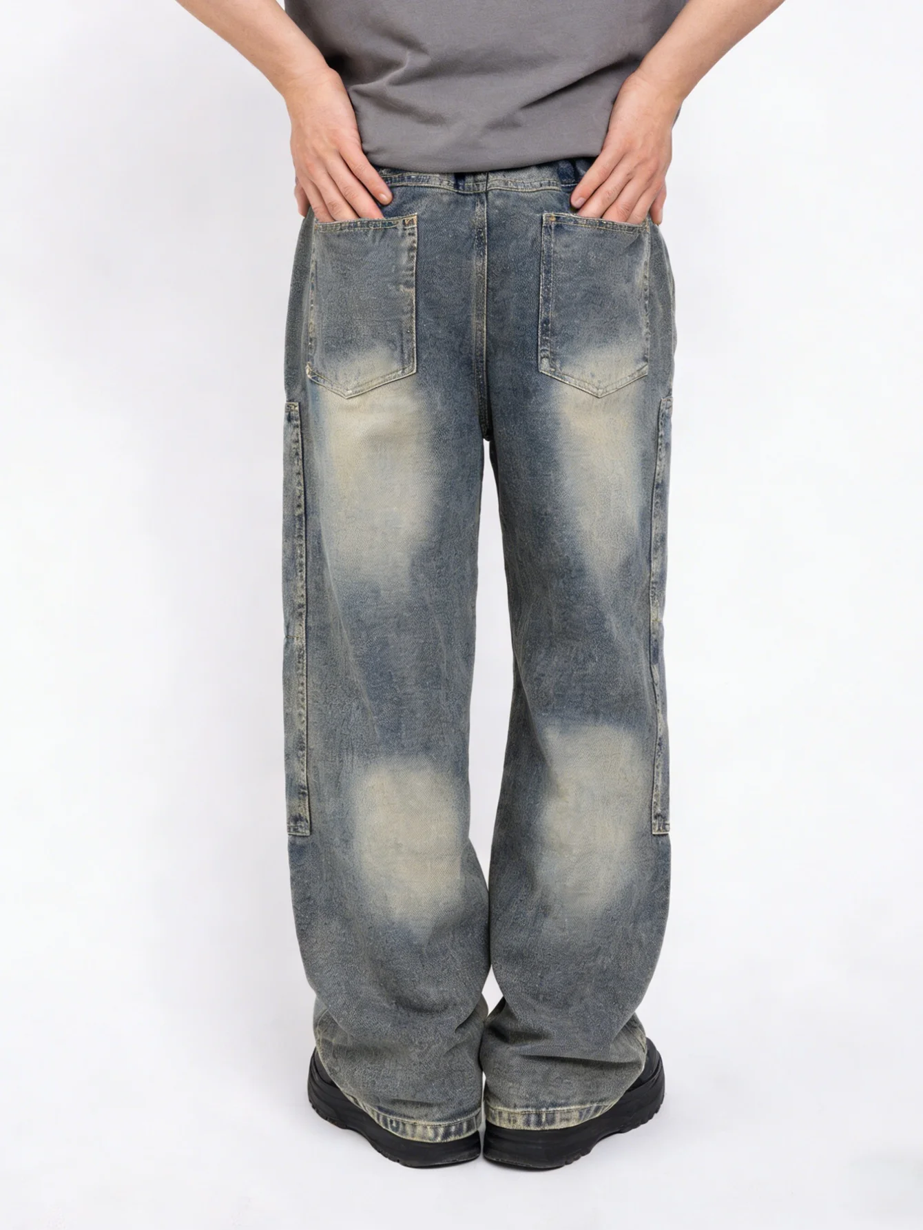 Boys' and teenagers' spring loose-fitting workwear jeans, suitable for daily wear, school, leisure, and outdoor activities