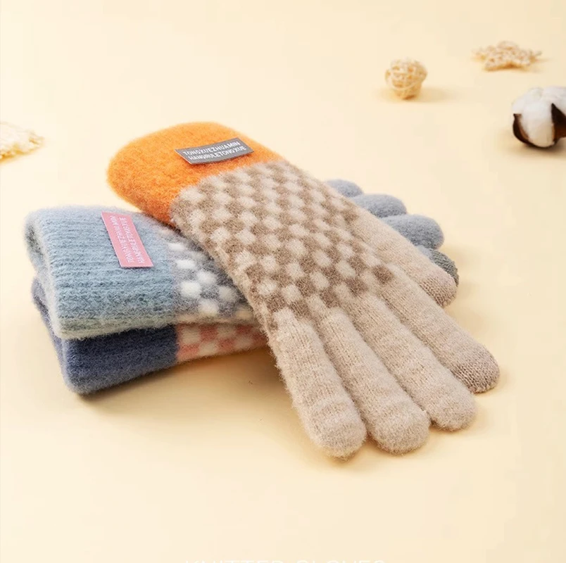 Winter Women Keep Warm Touch Screen Knitted Woolen Gloves Cute Lovely Fashion Lattice Thickened High Quality Cold Protection