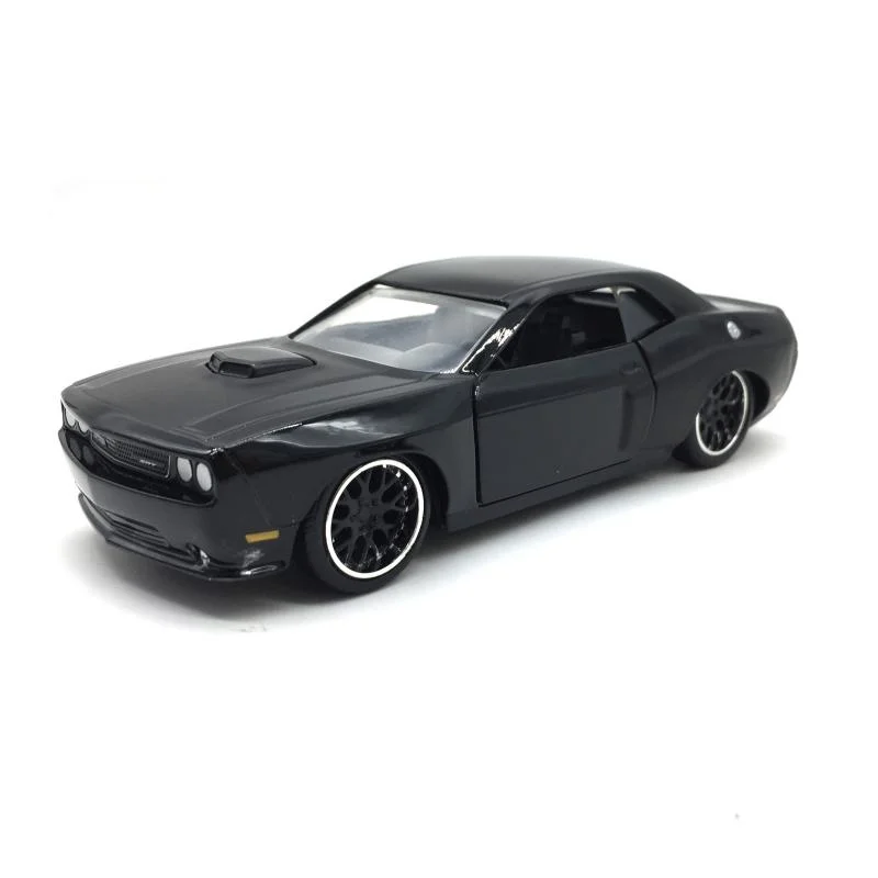 1/32 New To Special Price Die Cast Metal American Movie With The Same Model Simulation Car Model Furniture Display Collection