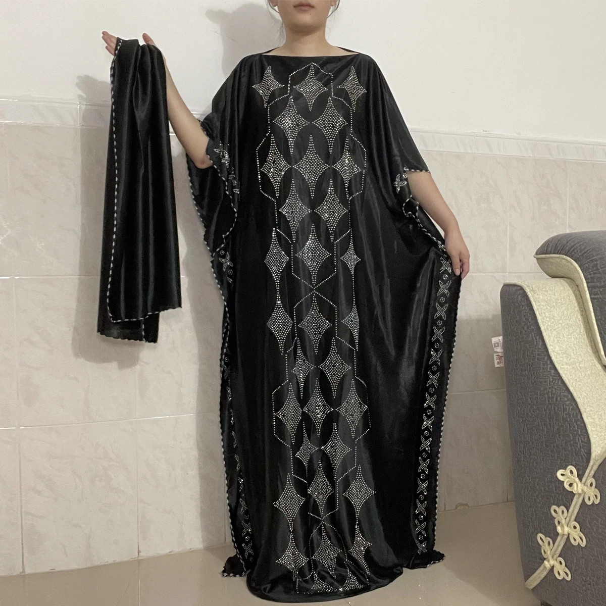 

African Silk Dresses For Women Muslim Boubou Robe 2022 New Pure Set Auger O-neck Kanga Clothing Short Sleeve Clothes With Hijab