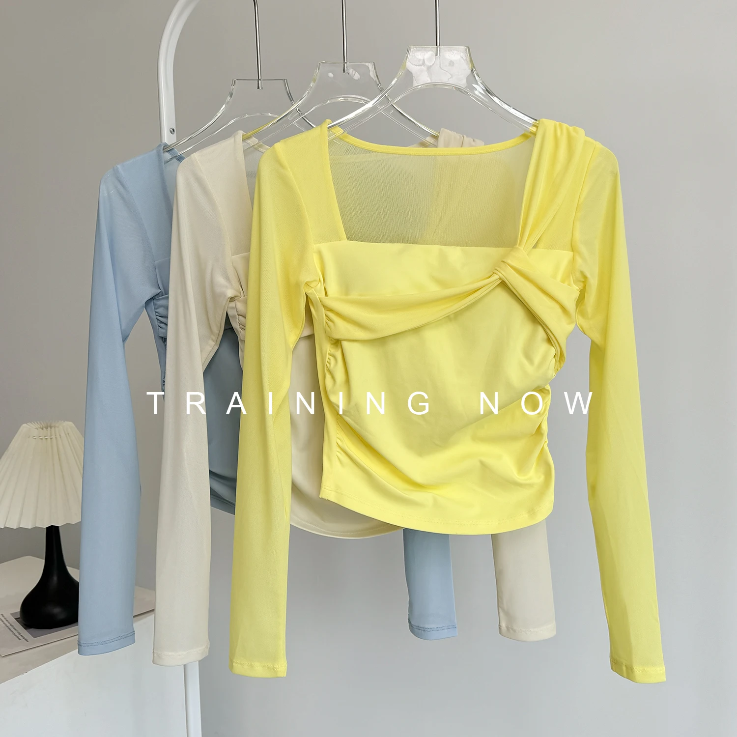 

Good-looking sports long-sleeved women's autumn fashion slimming running exercise quick-drying clothing with chest pads yoga