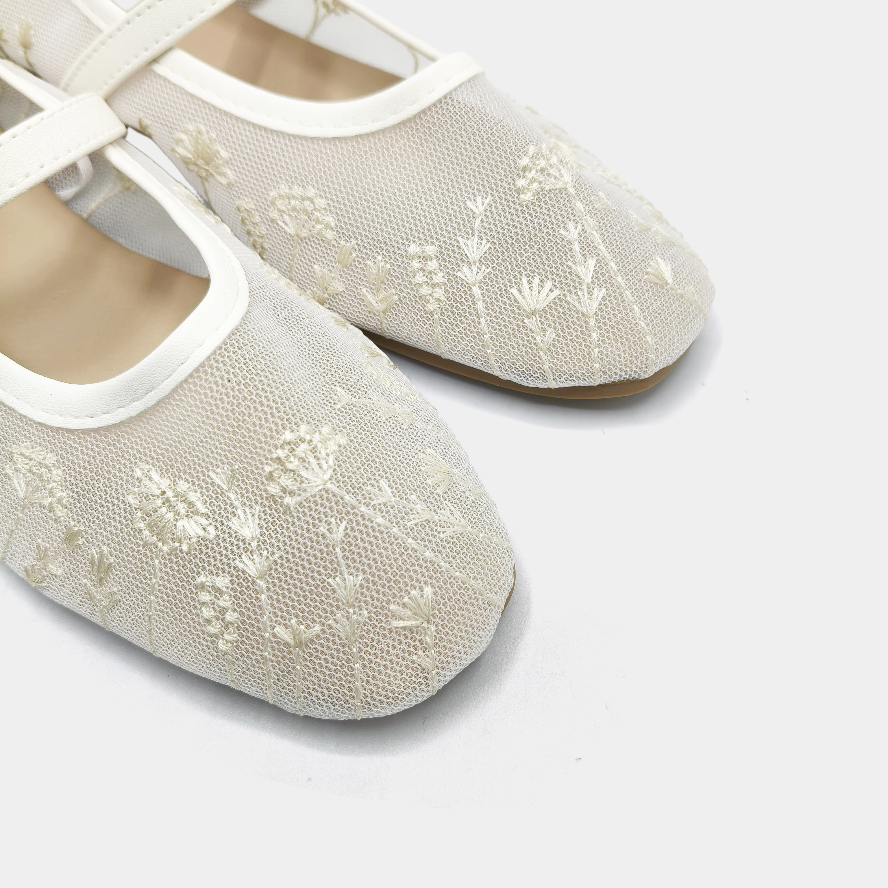 Women's Floral Embroidered Mes - đánh giá và giá Embroidery Shoes