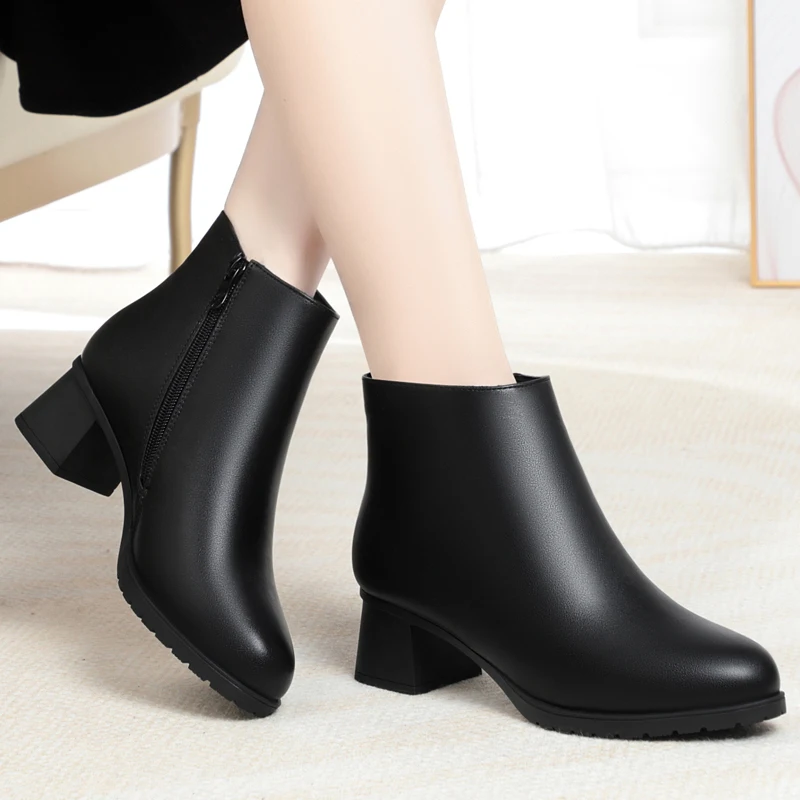 

DIMANYU Women's Ankle Boots 2025 New Natural Wool Winter Boots Large Size Mid-Heel Short Boots for Ladies