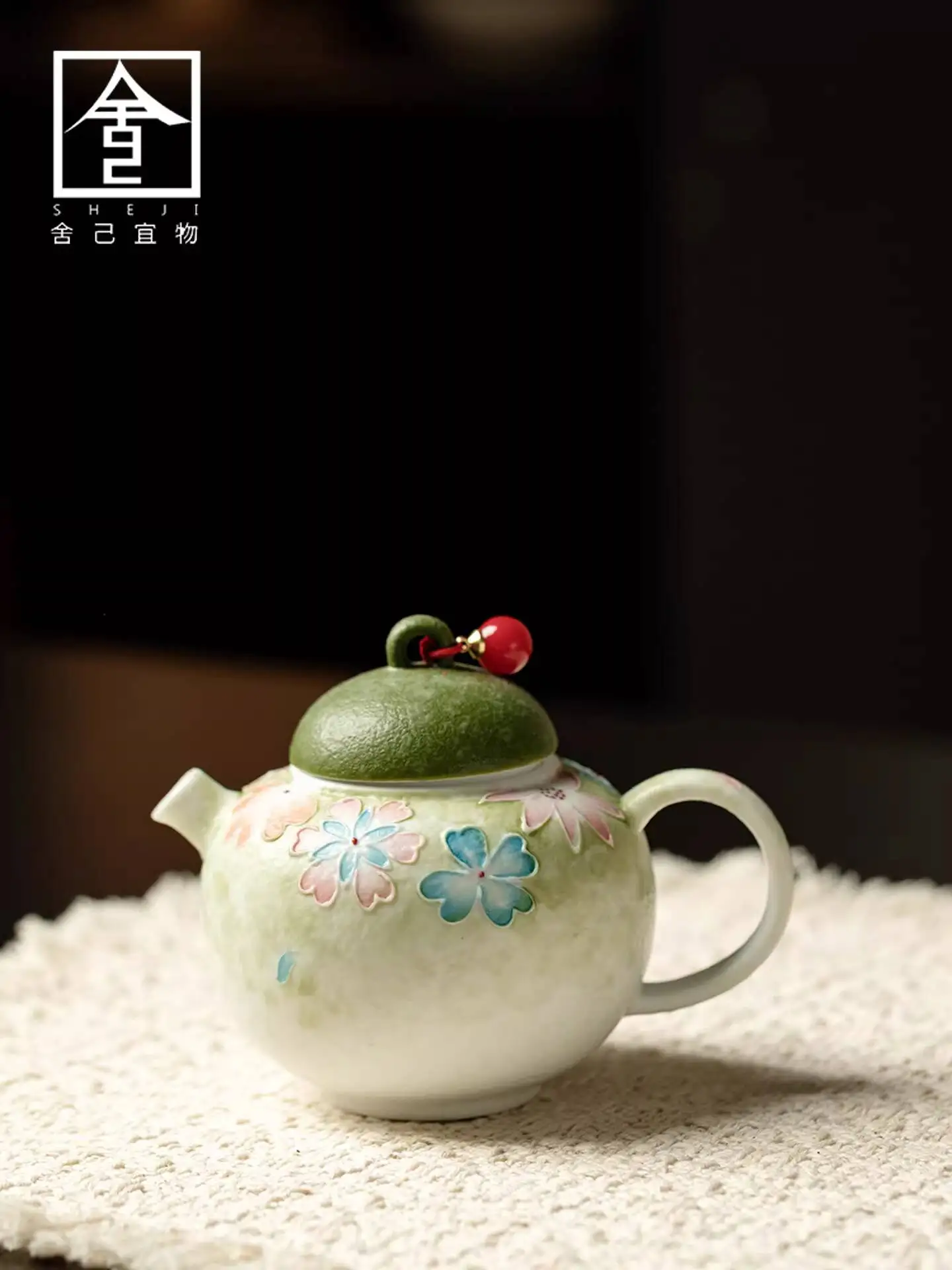 

Creative New Style Small Green Tangerine Flower Teapot, High-End Ceramic Set For Home Use, Luxury Tea Brewing Device