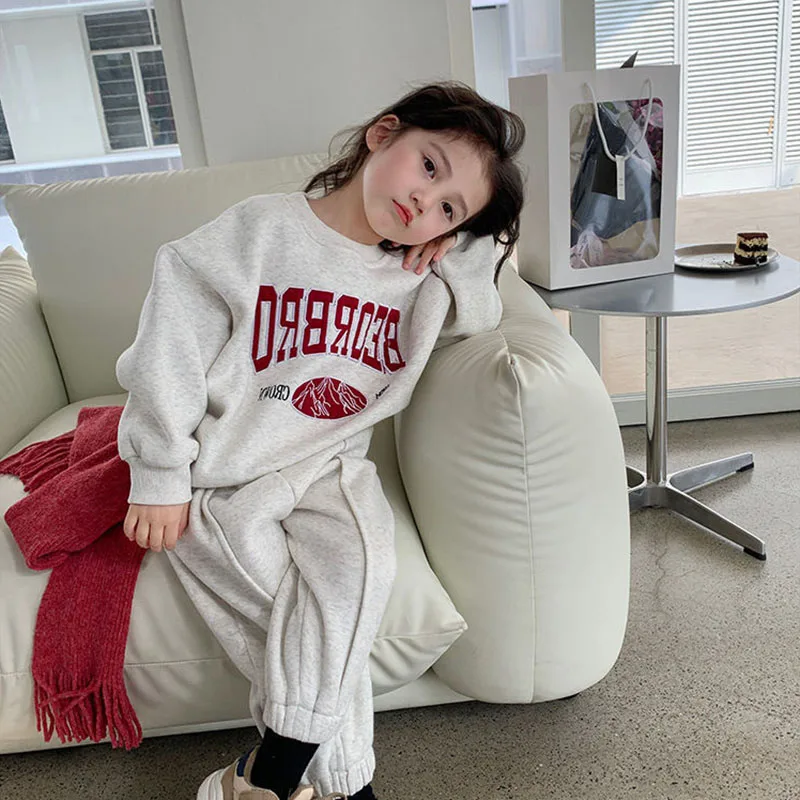 Girls' Clothing Set Autumn New Letter Embroidered Sports Sweatshirt+fashionable Sweatpants 2-piece Set for Children Clothes Suit