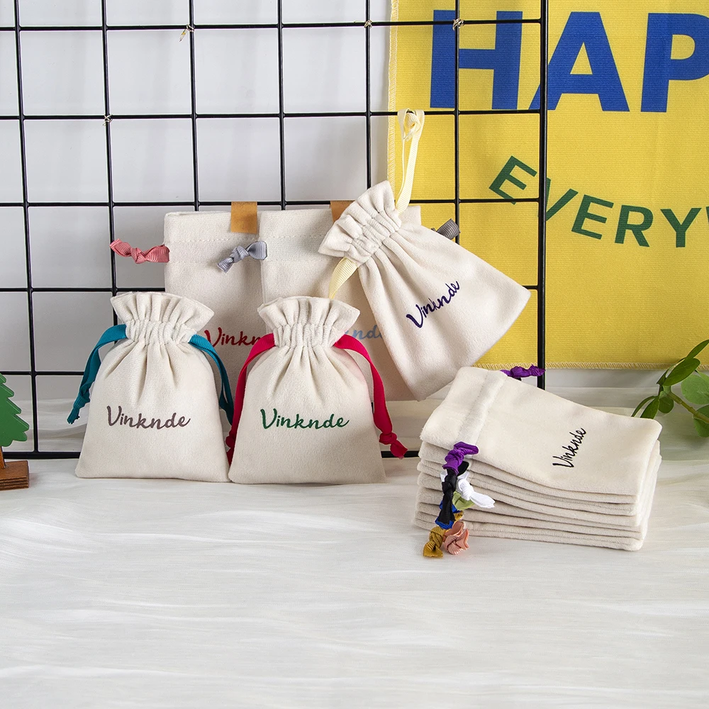 Сумка на шнурке с принтом логотипа на заказ, маленькая сумка для ювелирных изделий на заказ, подарочная бархатная сумка, сумки для упаковки ювелирных изделий, кольца, сувениры для свадебной вечеринки