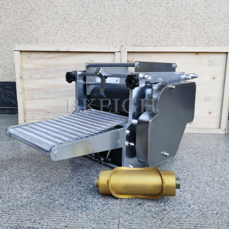 

New High Quality Wheat Pancake Making Machine Small Mexican Corn Cake Forming Machine