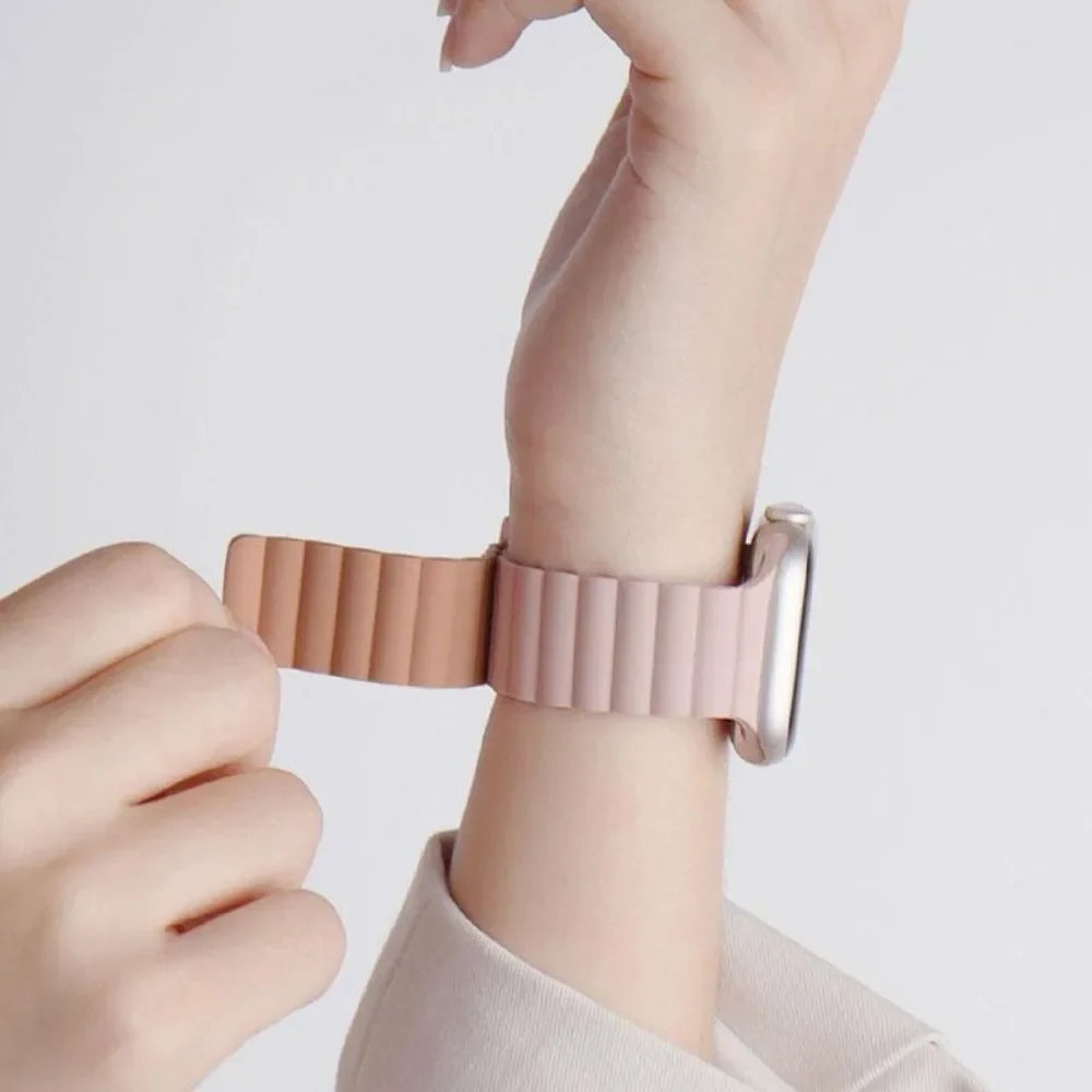 Silicone Bracelet for Apple Watch Band 46mm 45mm 41mm 44mm 40mm 49mm 42mm Magnetic Strap iWatch Ultra 10 9 8 7 6 5 SE 45mm Belt