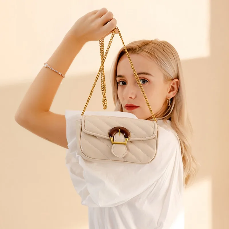 LOERSS Mini borsa a tracolla a catena per le donne borse a tracolla moda di lusso leggero filo da ricamo nuove borse di Design alla moda