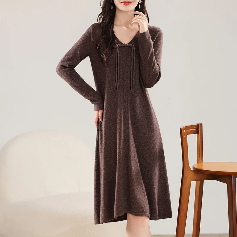 

100% merino wool women's knitted dress, casual, buckle, v-neck, loose, warm, new autumn and winter 2024