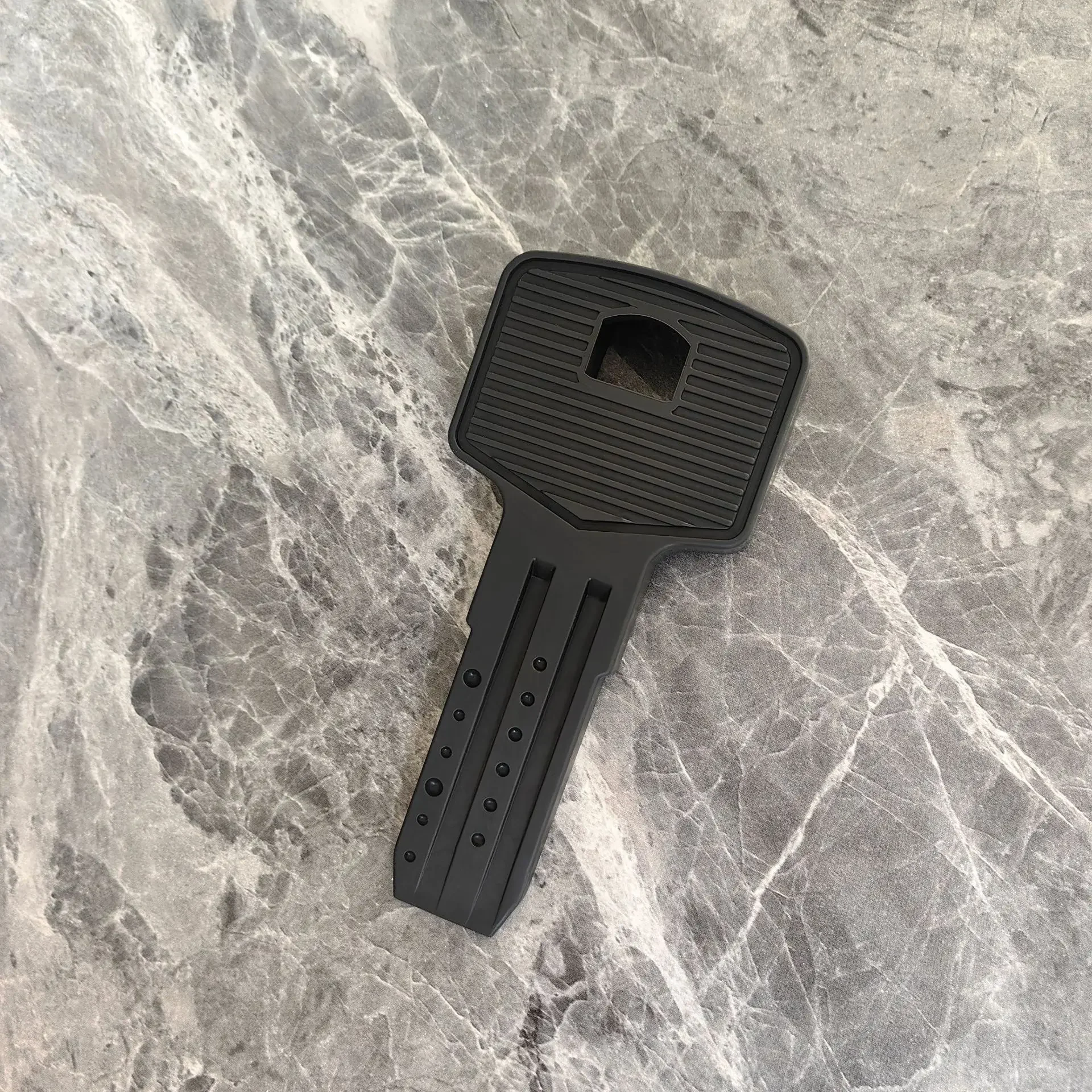 Creative ​​Key-Shaped Door Stopper No-Drill TPR Wedge Door Plug Safety Silent Doorstops Flexible and Durable Door Stopper