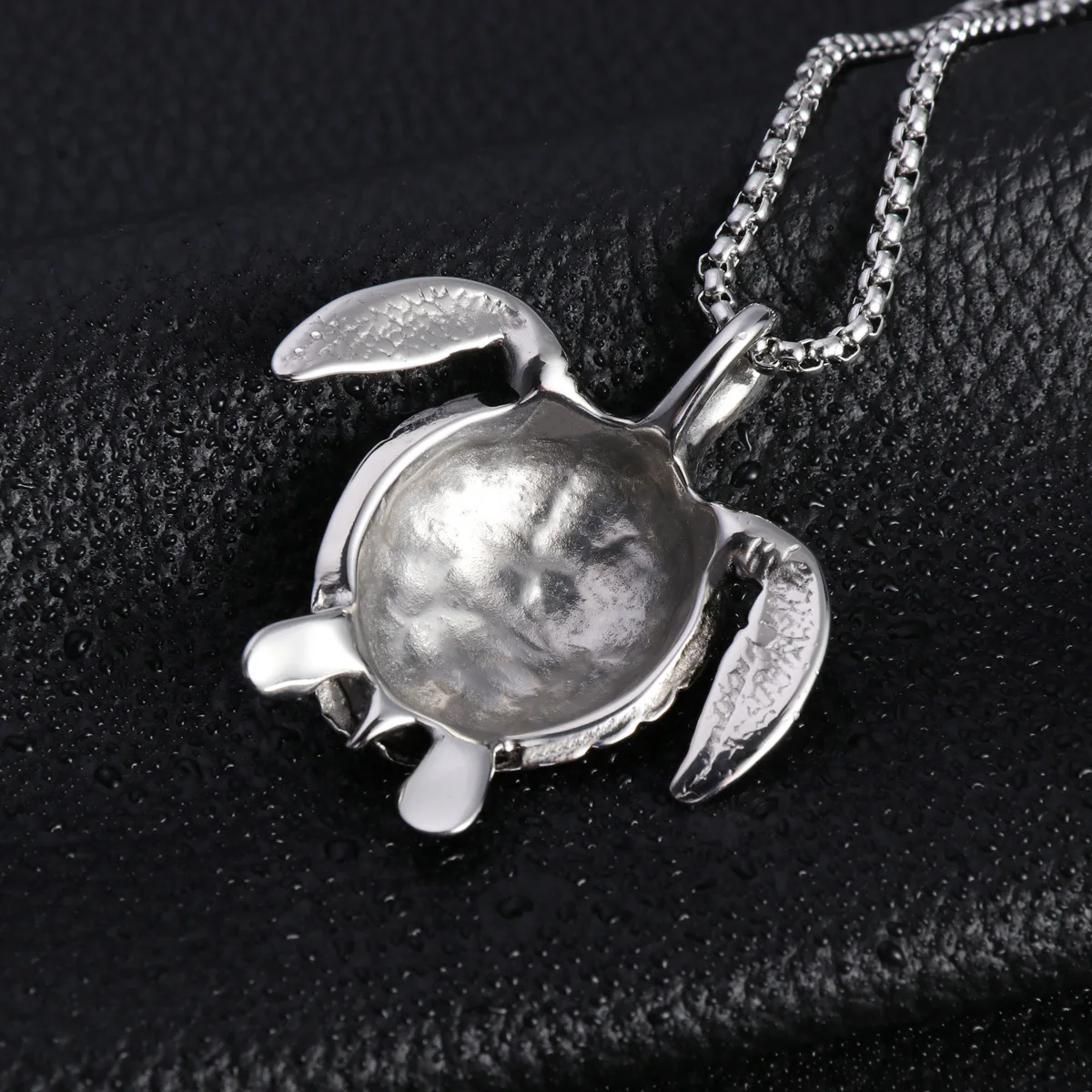 

Titanium Steel Pendant Necklace Creative Sea Turtle Pendant Perfect Gift Employee Award Fashion Jewelry Creative Turtle Necklace