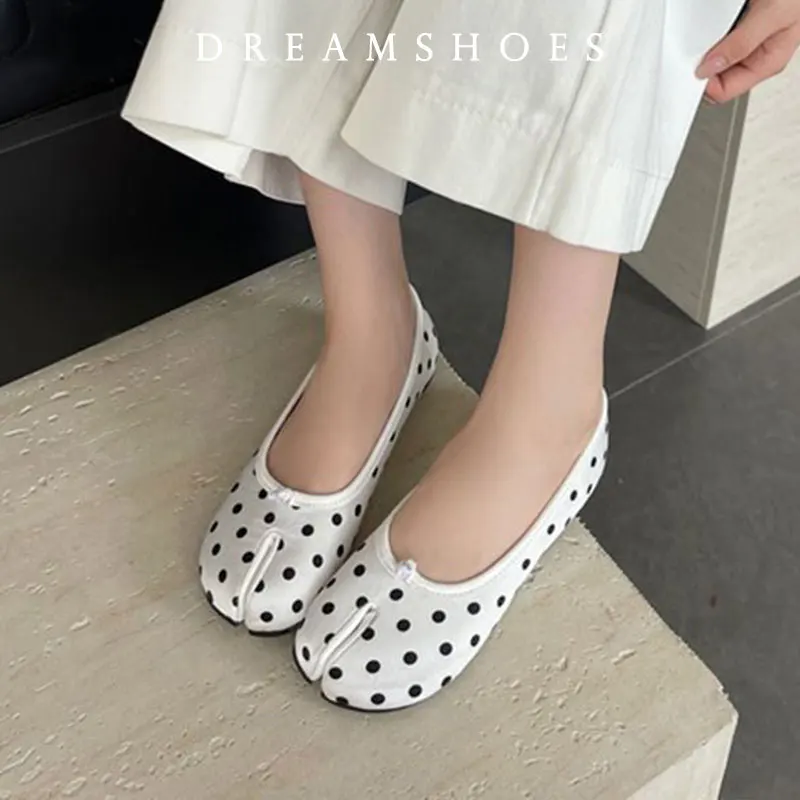 

Size 35-42 Women Polka Dot Tabi Ninja Shoes Ladies Microfiber Comfy Flats Split Toe Soft Bottom Loafers Ballet Shoes