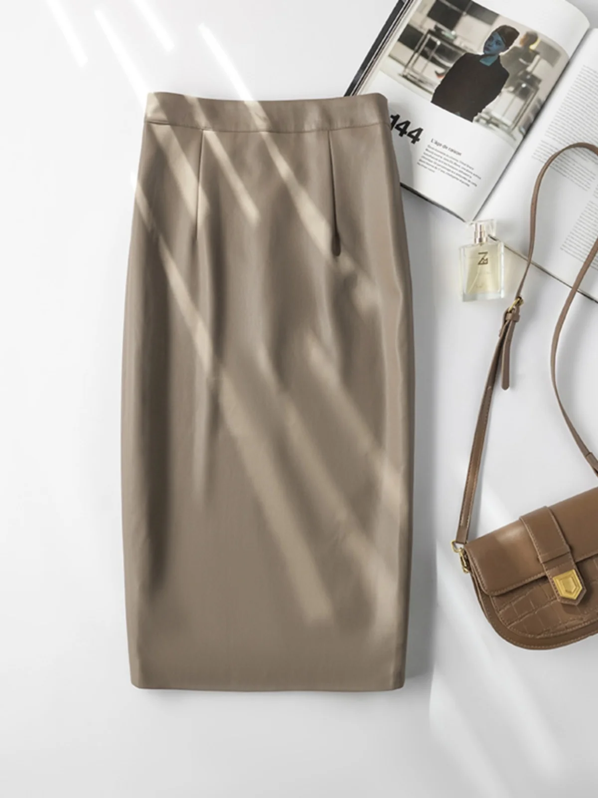 

Новая осенне-зимняя универсальная юбка из натуральной овчины в стиле ретро, с высокой талией, скрывающая недостатки фигуры, средней длины, драпированная