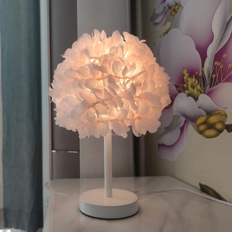 

Nice Bedroom Bedside Lamp Folding Fabric Table Lamp Wedding Lighting Lamp