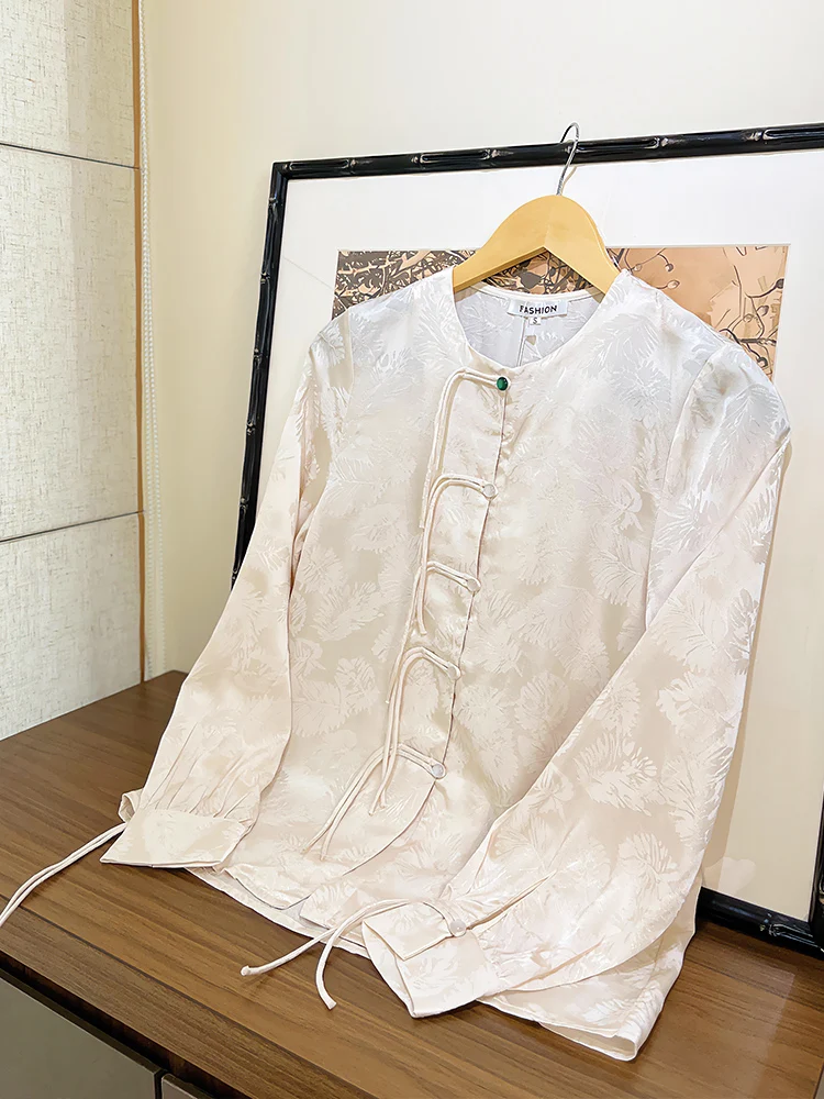 

Новинка ранней весны: Китайская национальная вышитая рубашка с пуговицами в винтажном стиле, высококачественная, омолаживающая, в стиле Тан.