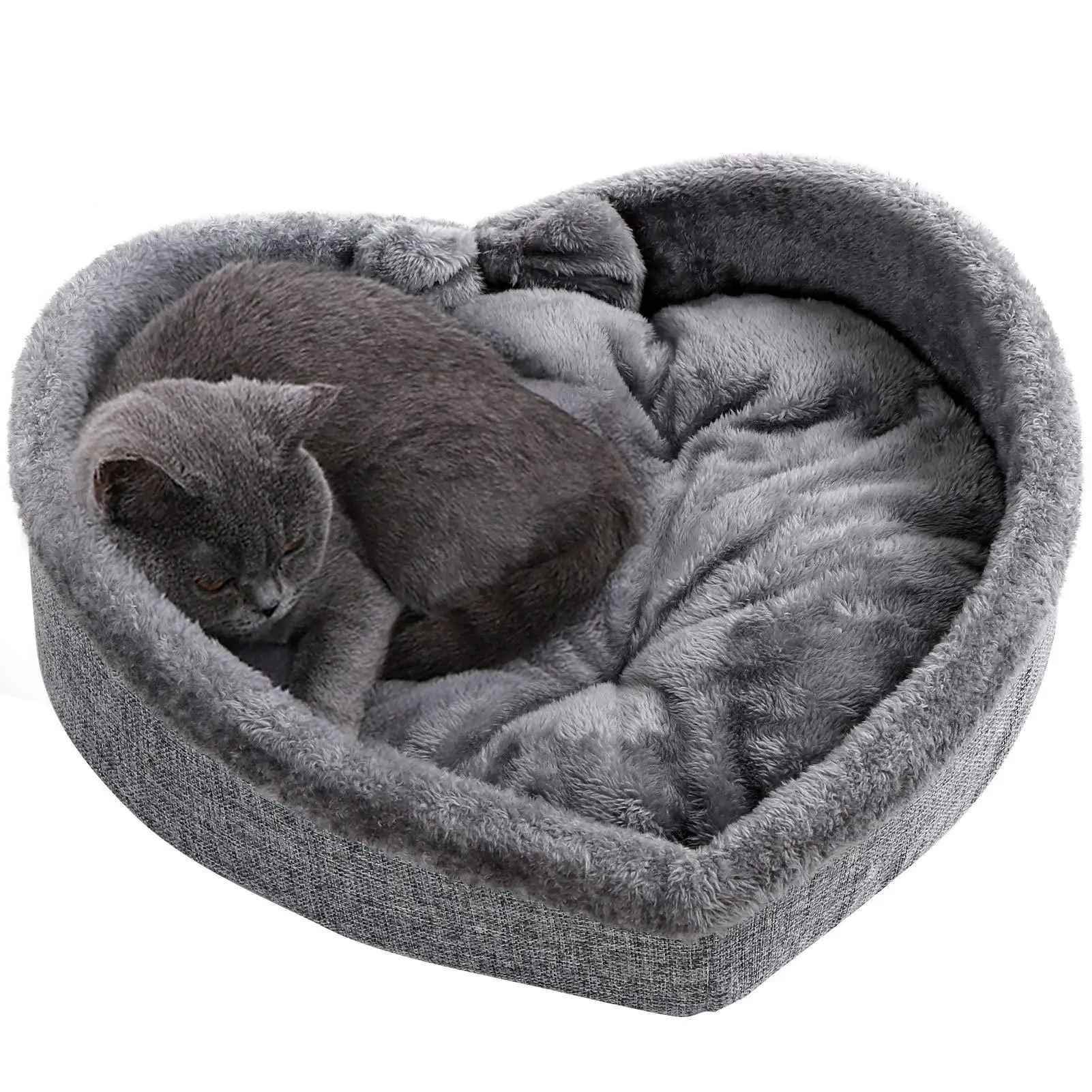 Hot Cute Cat Bed Heart-Shaped Bed For Cats Puppy Cotton Velvet Soft Kitten Sleeping Beds Kennel Warm Pet Nest Cat Accessories